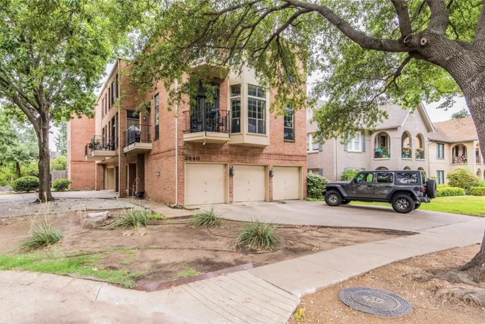 3940 Hawthorne Avenue #6 Dallas, TX 75219