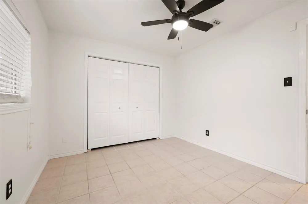 2506 Bisontine Street Friendswood, TX 77546