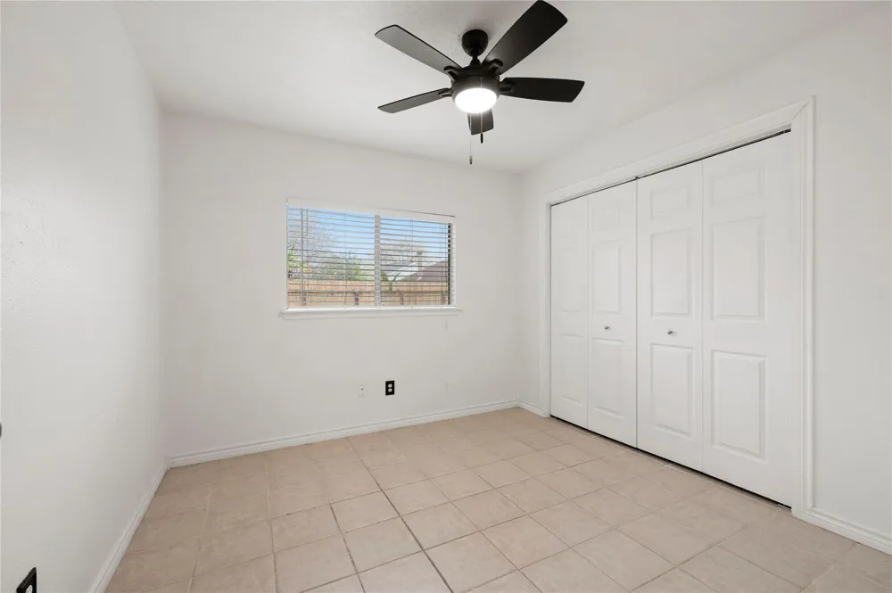 2506 Bisontine Street Friendswood, TX 77546