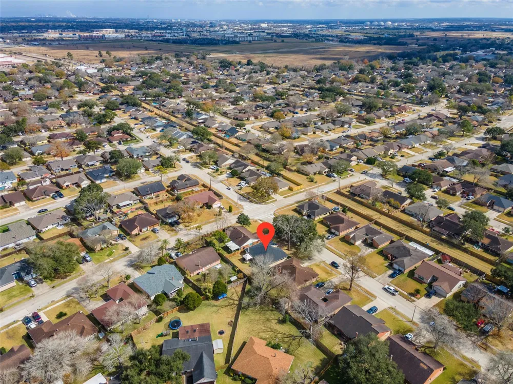 2506 Bisontine Street Friendswood, TX 77546