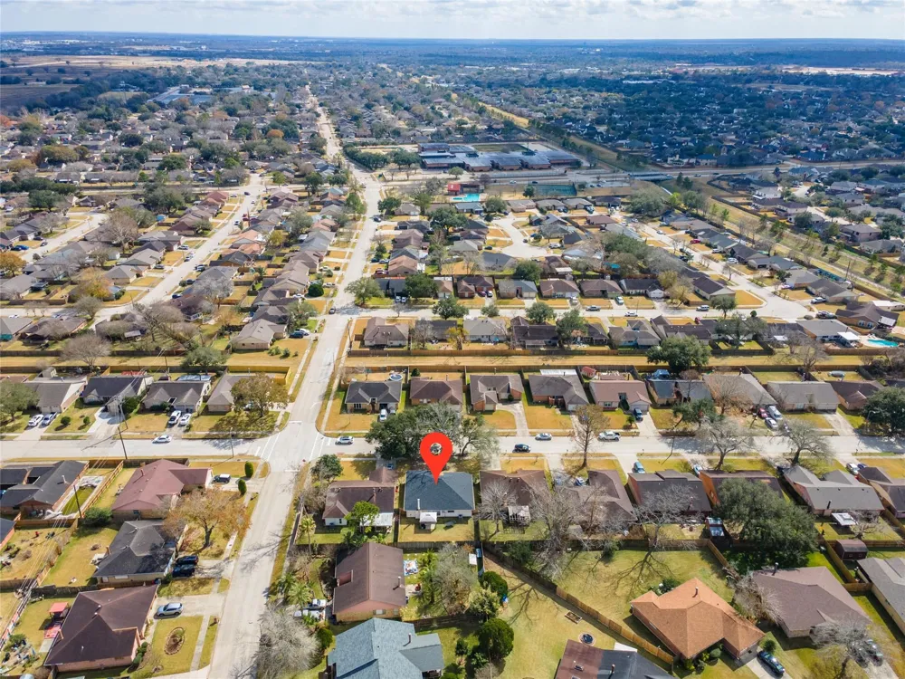 2506 Bisontine Street Friendswood, TX 77546