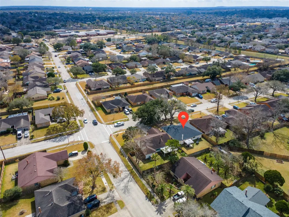 2506 Bisontine Street Friendswood, TX 77546