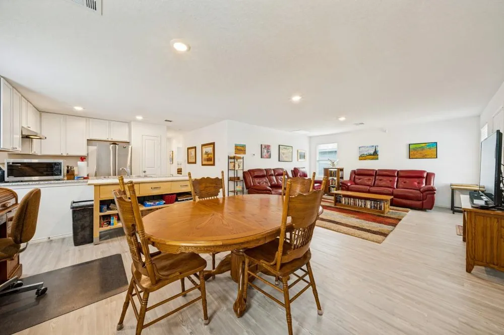 410 De Herrera San Antonio, TX 78220
