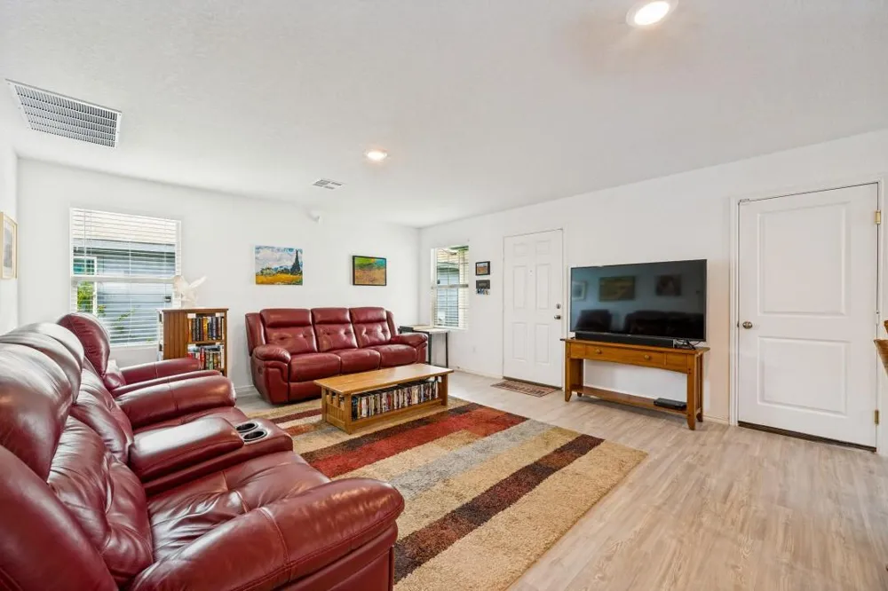 410 De Herrera San Antonio, TX 78220