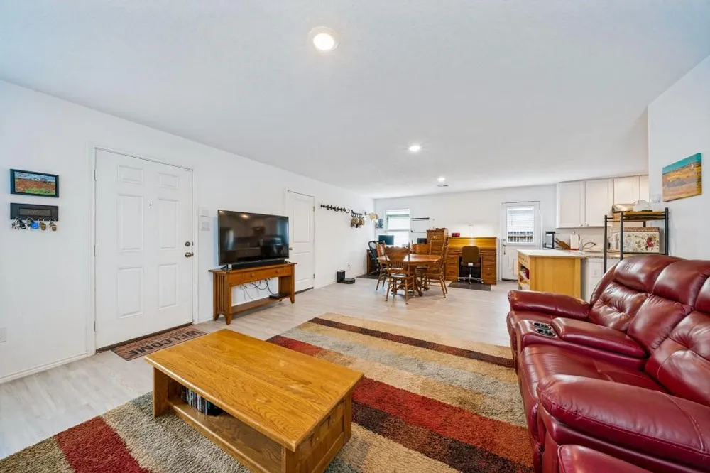 410 De Herrera San Antonio, TX 78220