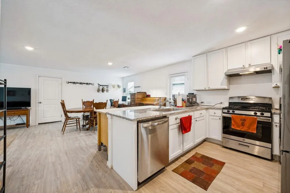 410 De Herrera San Antonio, TX 78220