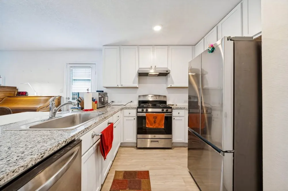 410 De Herrera San Antonio, TX 78220