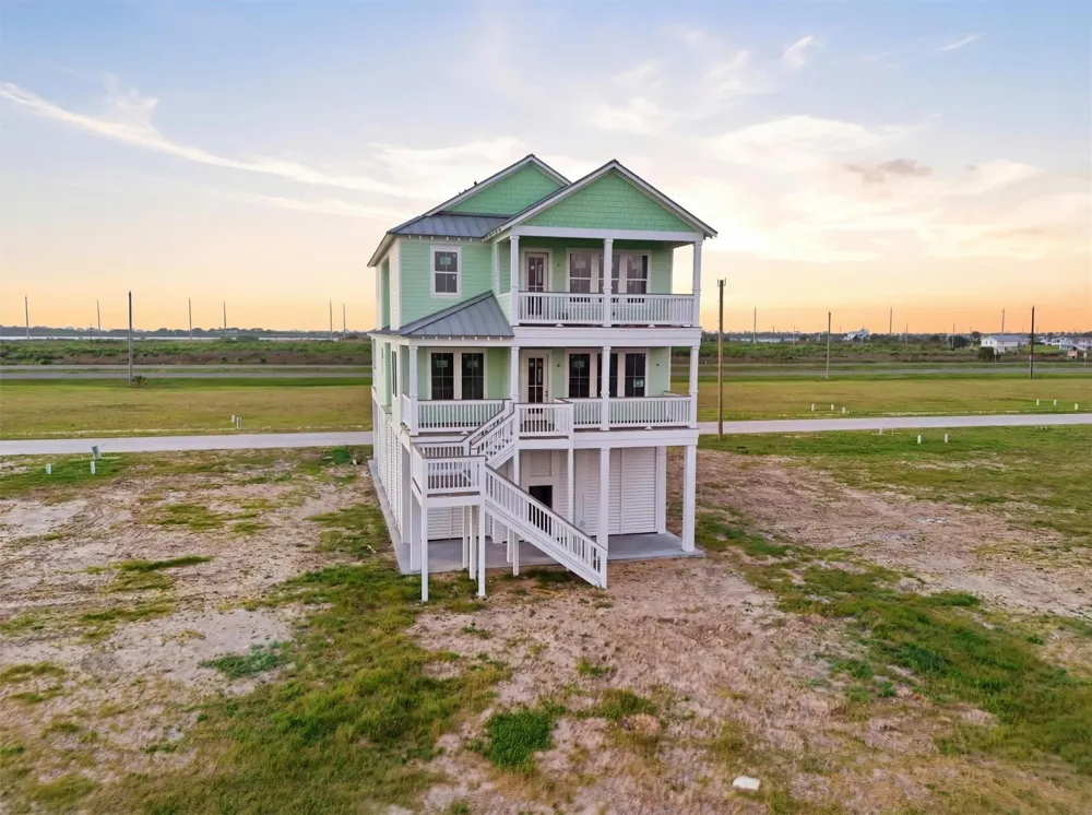 11327 Starfish Drive Galveston, TX 77554