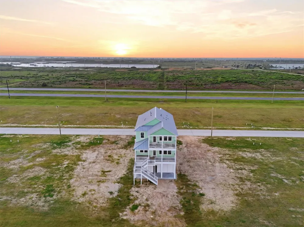 11327 Starfish Drive Galveston, TX 77554