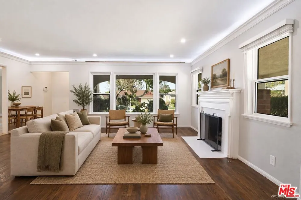 414 University Avenue Burbank, CA 91504