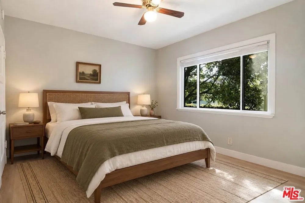 414 University Avenue Burbank, CA 91504