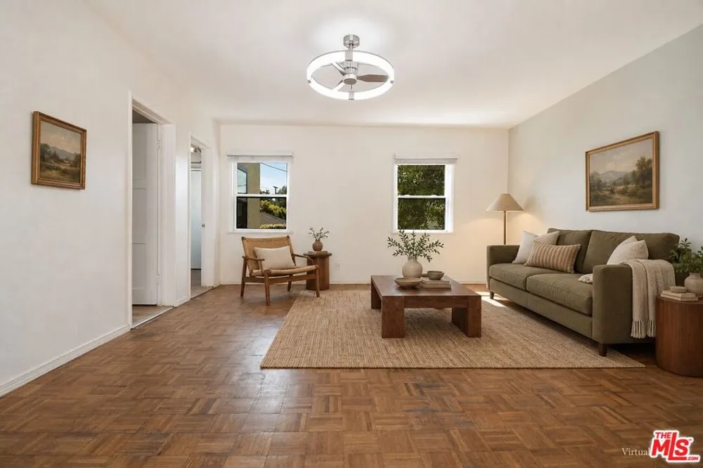 414 University Avenue Burbank, CA 91504