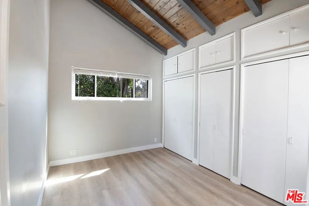 414 University Avenue Burbank, CA 91504