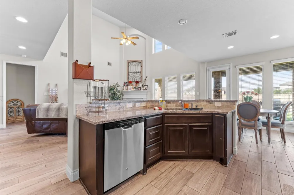27172 Devyn Forest Lane Spring, TX 77386