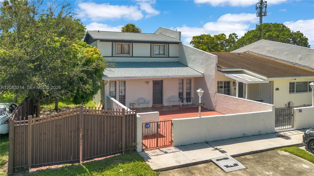 19599 NW 55th Cir Pl Miami Gardens, FL 33055
