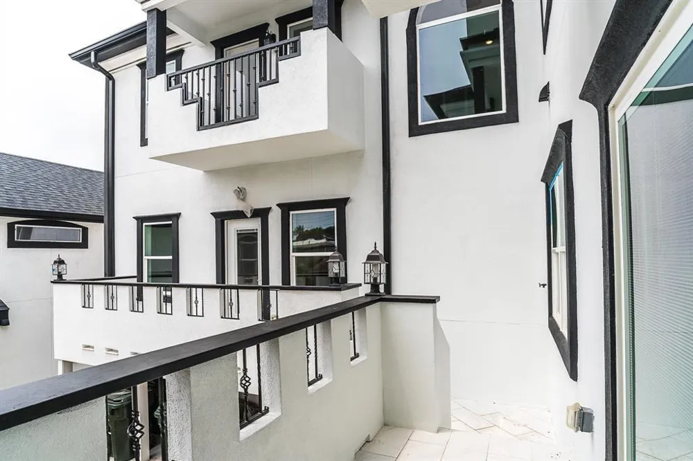 1801 Rosenberg Street #202 Galveston, TX 77550
