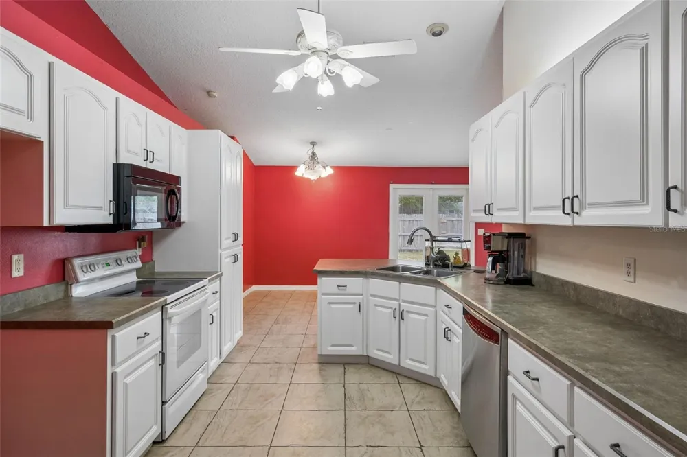 10752 ANNA BELLE AVENUE Leesburg, FL 34788