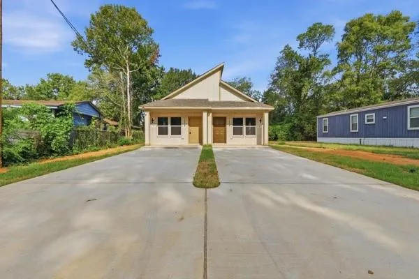 819 Junction Avenue #A Cleveland, TX 77328