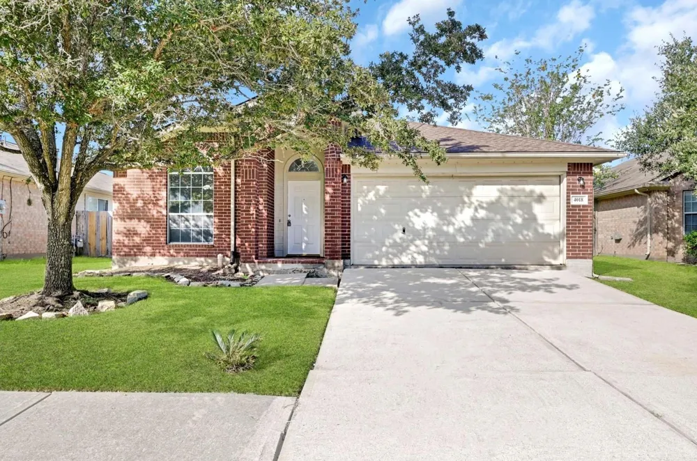 4018 Floral Way Court Fresno, TX 77545