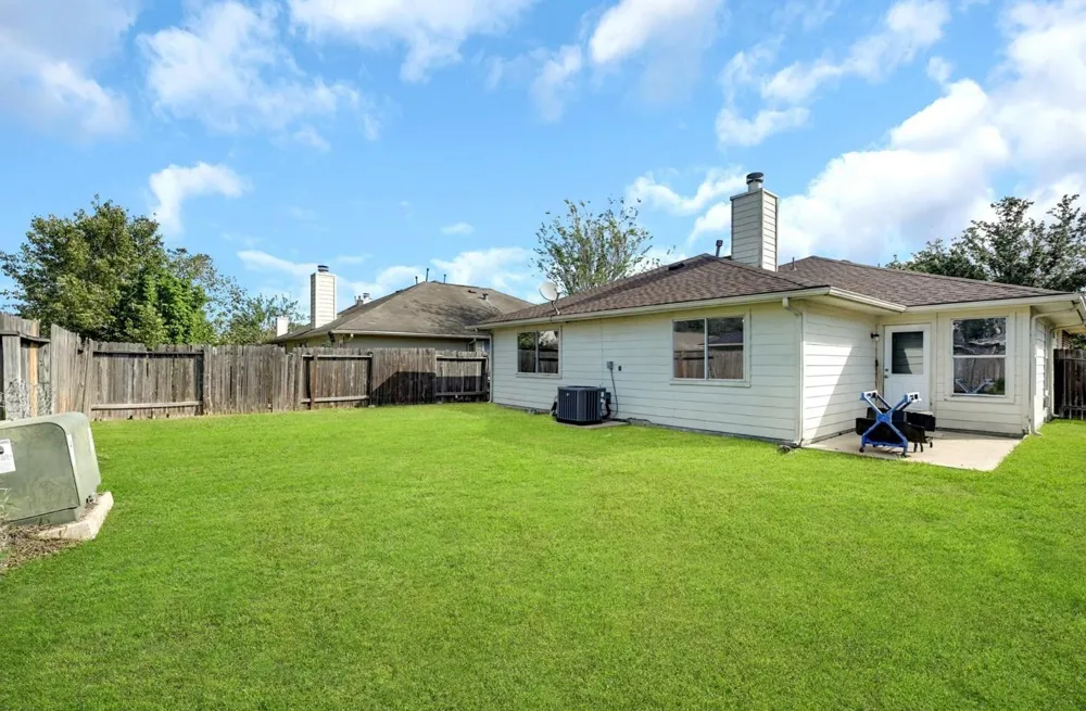 4018 Floral Way Court Fresno, TX 77545