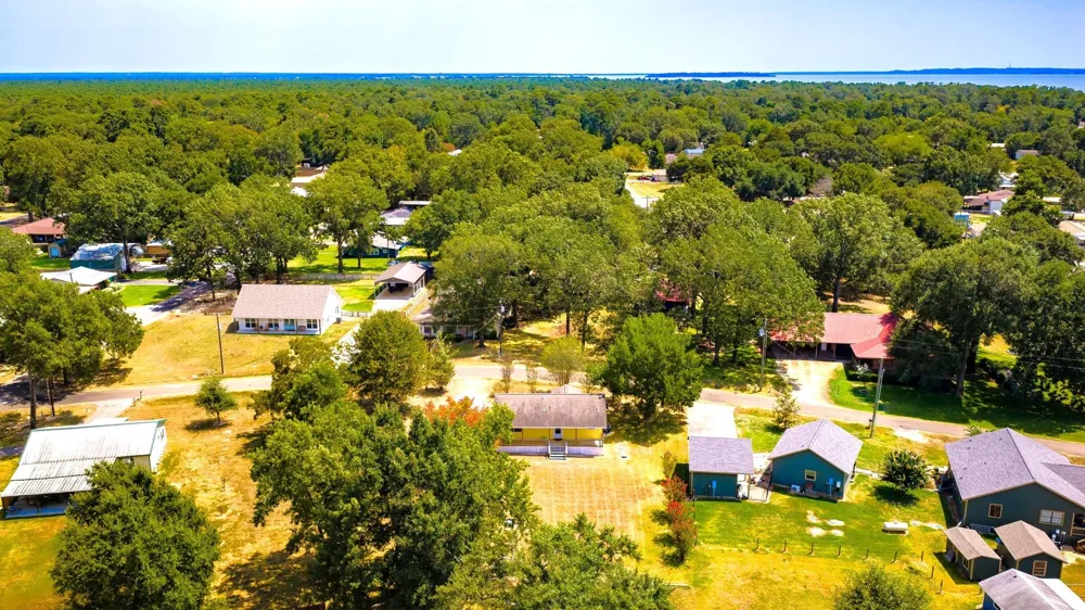 330 Pine Brook Dr Livingston, TX 77351
