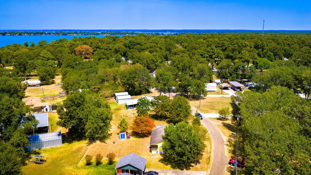330 Pine Brook Dr Livingston, TX 77351