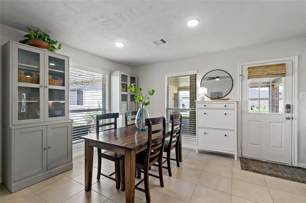 6802 Arlington Drive Manvel, TX 77578