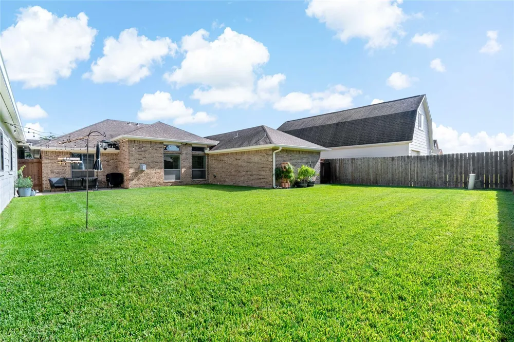 6802 Arlington Drive Manvel, TX 77578