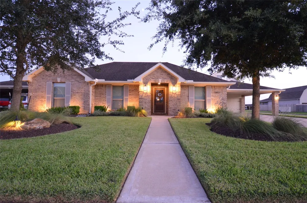 6802 Arlington Drive Manvel, TX 77578