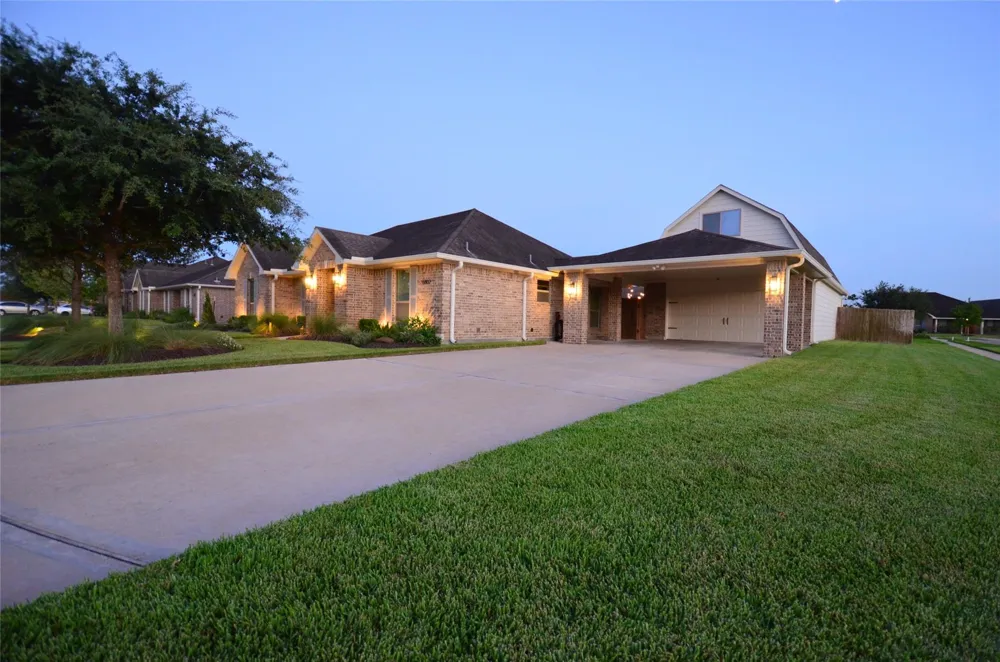 6802 Arlington Drive Manvel, TX 77578