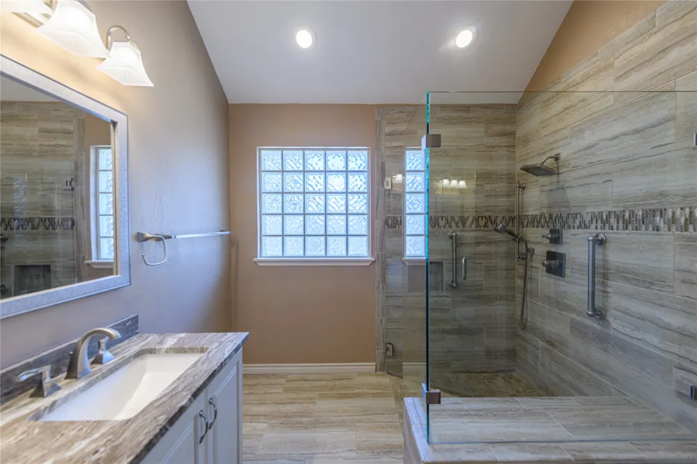 3120 Steve Drive Hurst, TX 76054