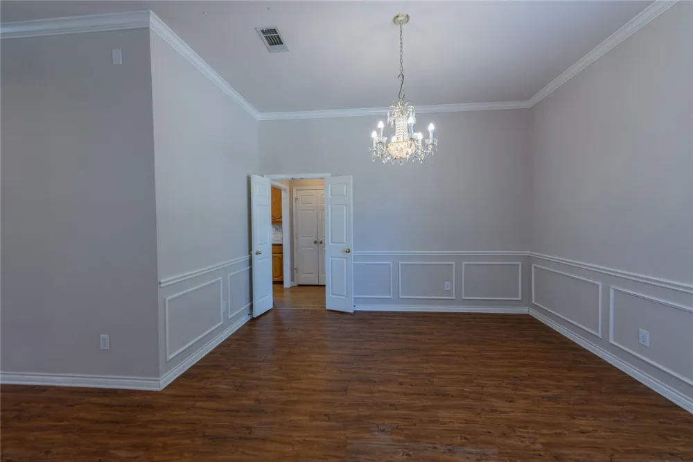 3120 Steve Drive Hurst, TX 76054