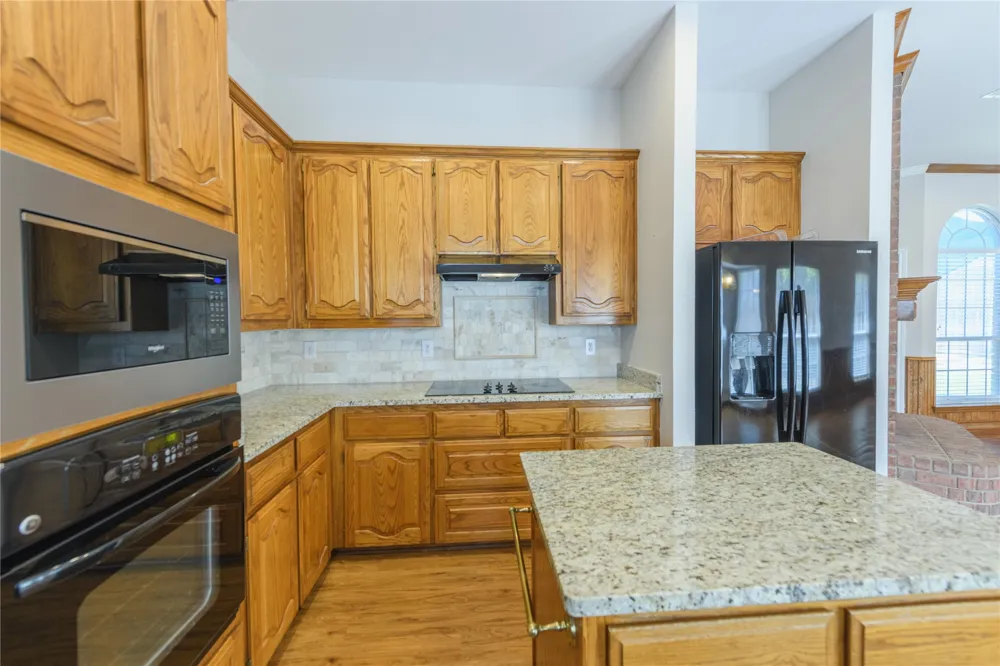 3120 Steve Drive Hurst, TX 76054