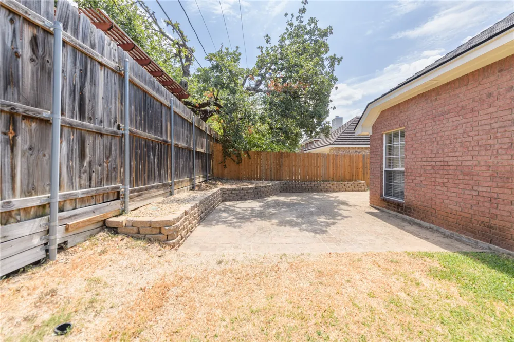 3120 Steve Drive Hurst, TX 76054
