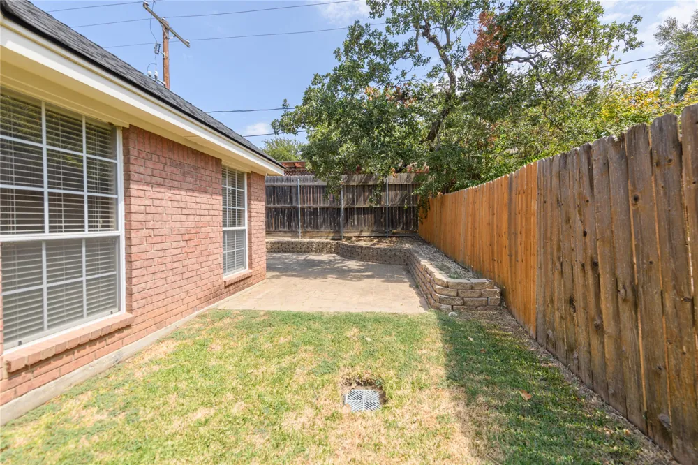 3120 Steve Drive Hurst, TX 76054