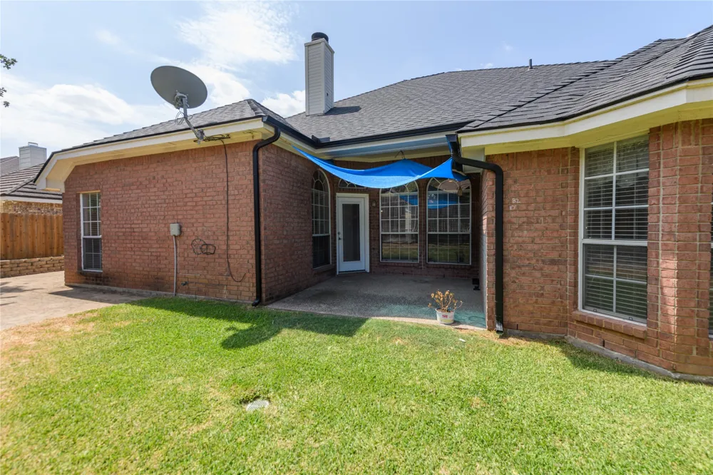 3120 Steve Drive Hurst, TX 76054