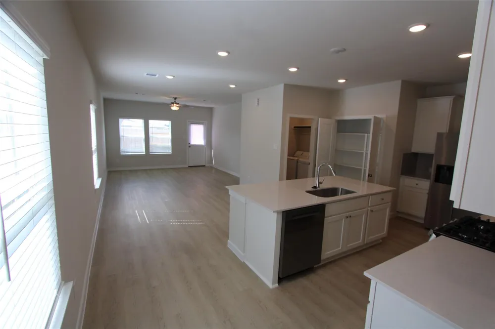 124 Rising Cedar Lane Hockley, TX 77447