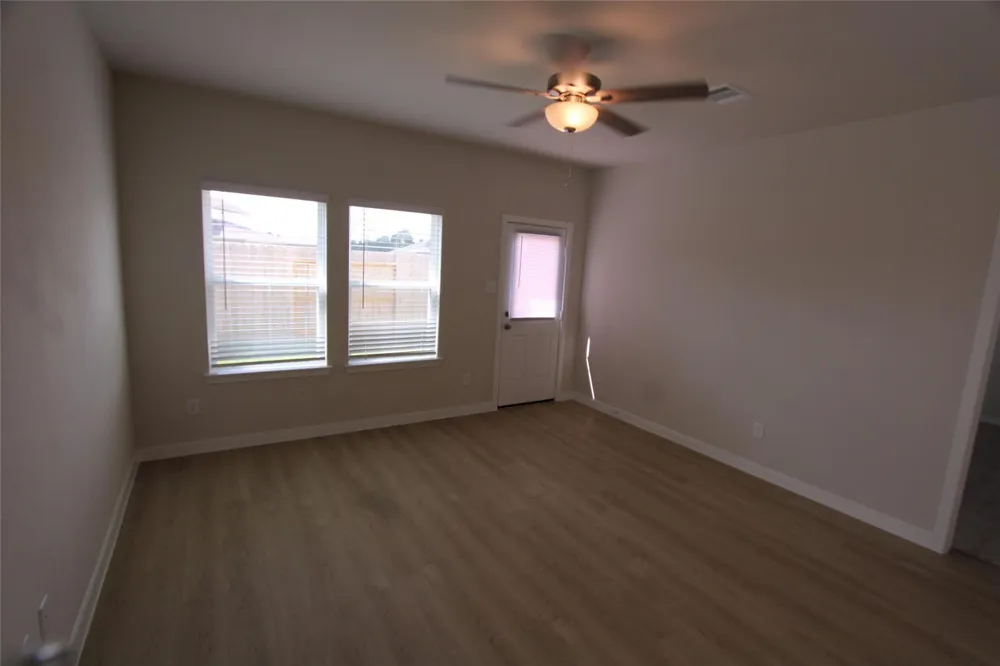 124 Rising Cedar Lane Hockley, TX 77447