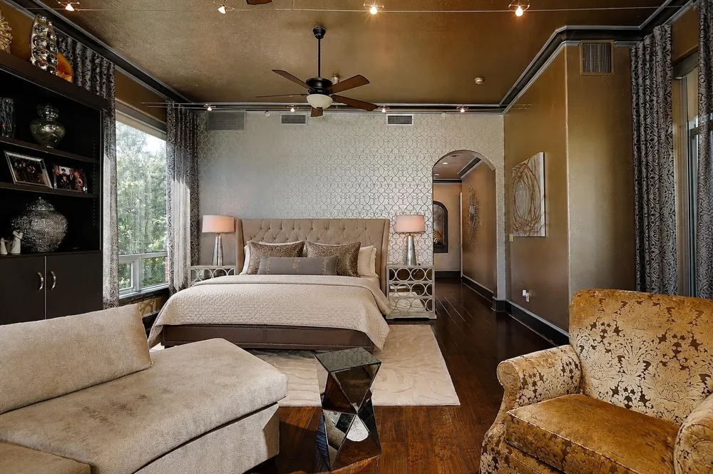 1 Waterway Court #4E The Woodlands, TX 77380