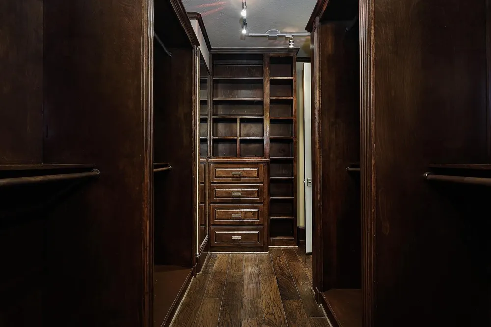 1 Waterway Court #4E The Woodlands, TX 77380