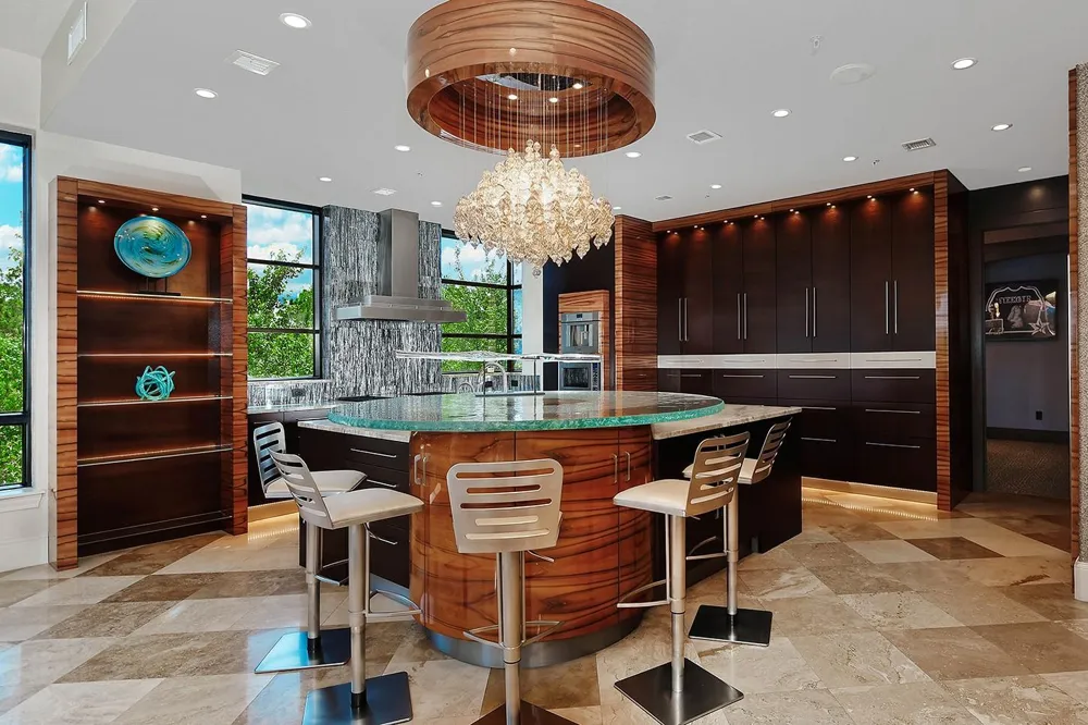 1 Waterway Court #4E The Woodlands, TX 77380