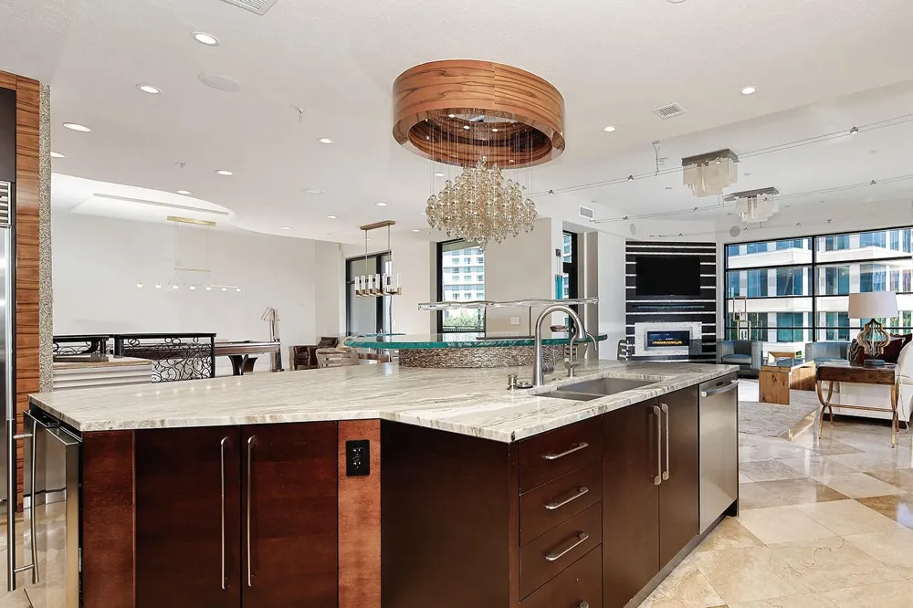 1 Waterway Court #4E The Woodlands, TX 77380