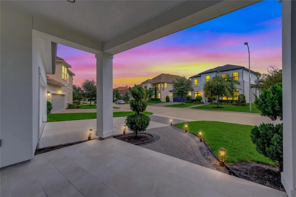 2330 Wyndam Heights Lane Houston, TX 77077