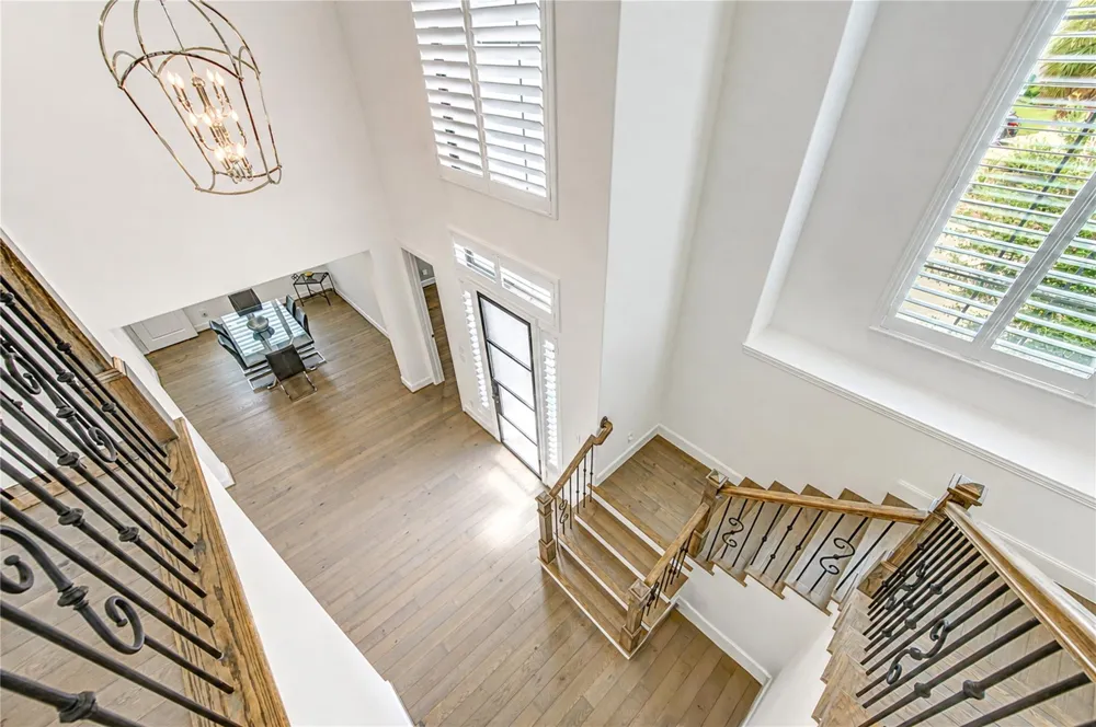 2330 Wyndam Heights Lane Houston, TX 77077