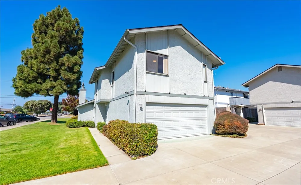 1623 Longbranch Grover Beach, CA 93433