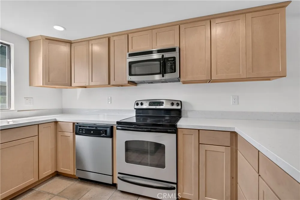 1623 Longbranch Grover Beach, CA 93433