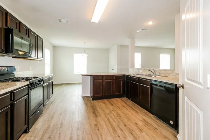 2856 Briggs Drive Conroe, TX 77301