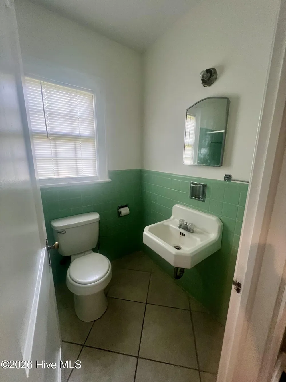 401 Bank Street Washington, NC 27889
