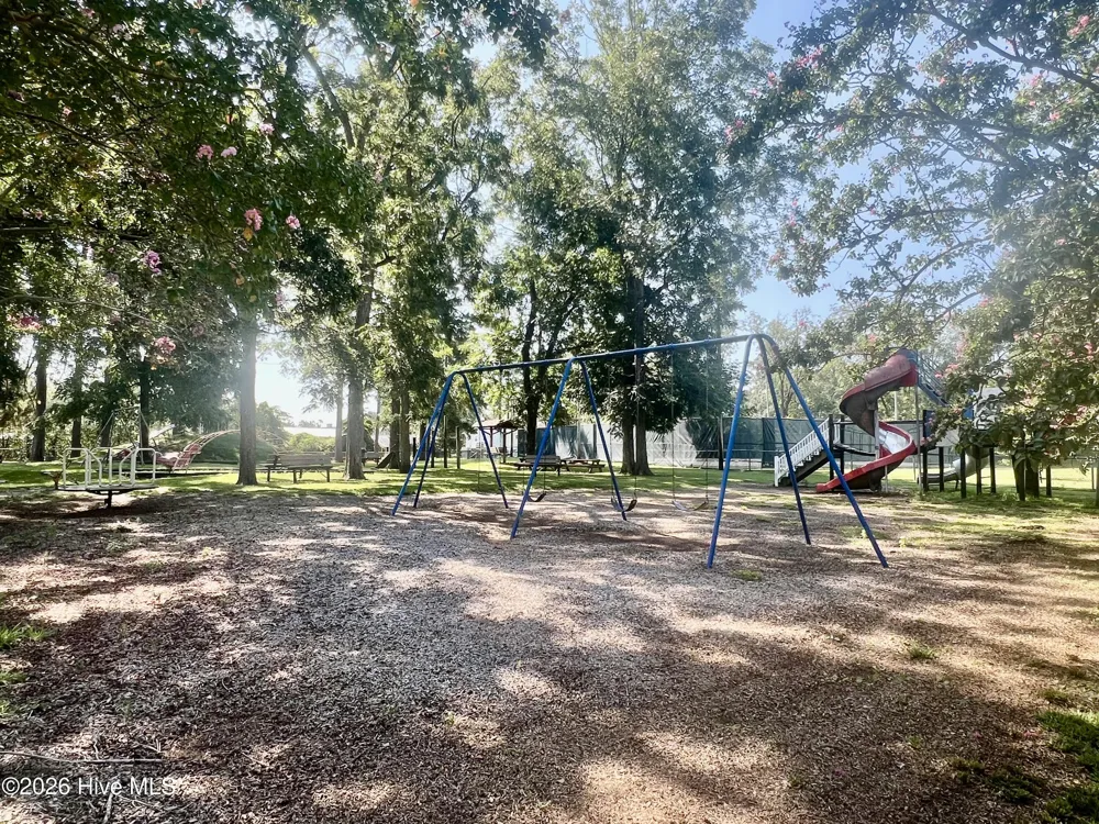 401 Bank Street Washington, NC 27889