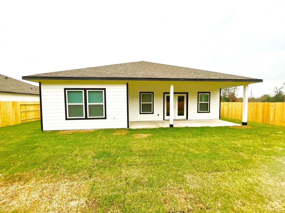 297 Road 5102 L Cleveland, TX 77327